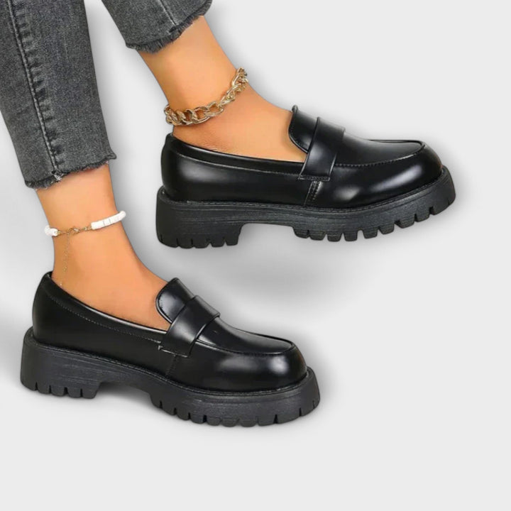 Pia | Ortodonttiset Loaferit