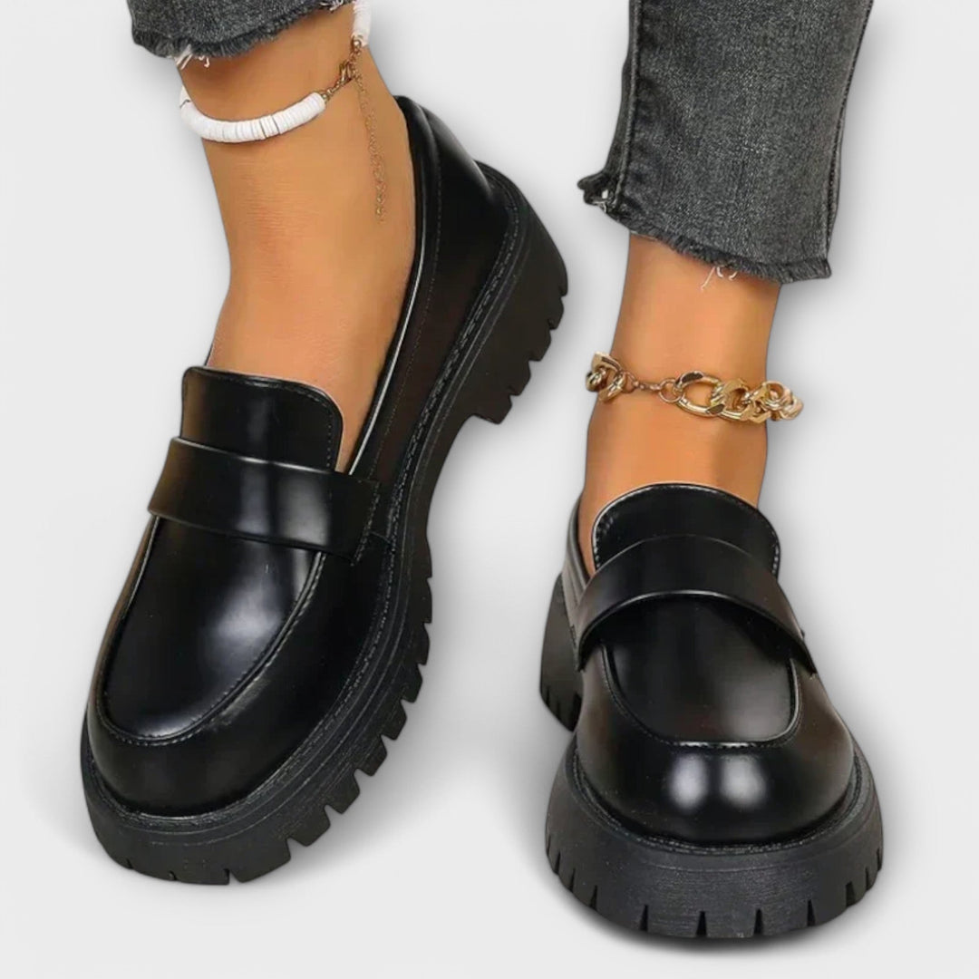 Pia | Ortodonttiset Loaferit