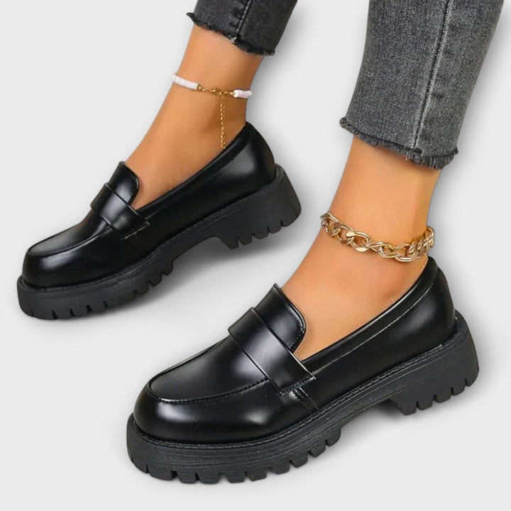 Pia | Ortodonttiset Loaferit