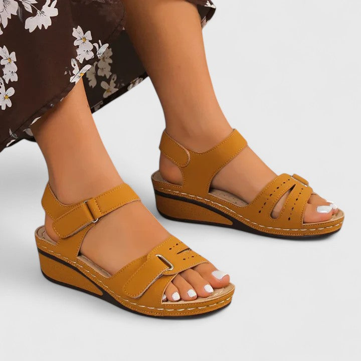 Guinevere™ | Ortodontiset Sandalet