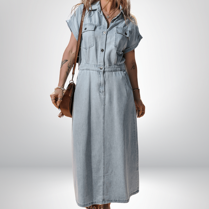 Runa – Elegant Denimmekko Lyhyillä Lepakkohihnoilla