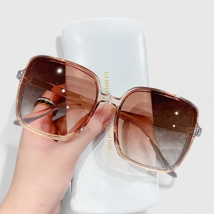 Destinie | Elegantit Aurinkolasit