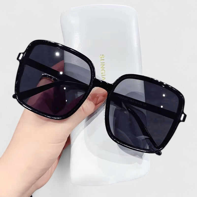 Destinie | Elegantit Aurinkolasit