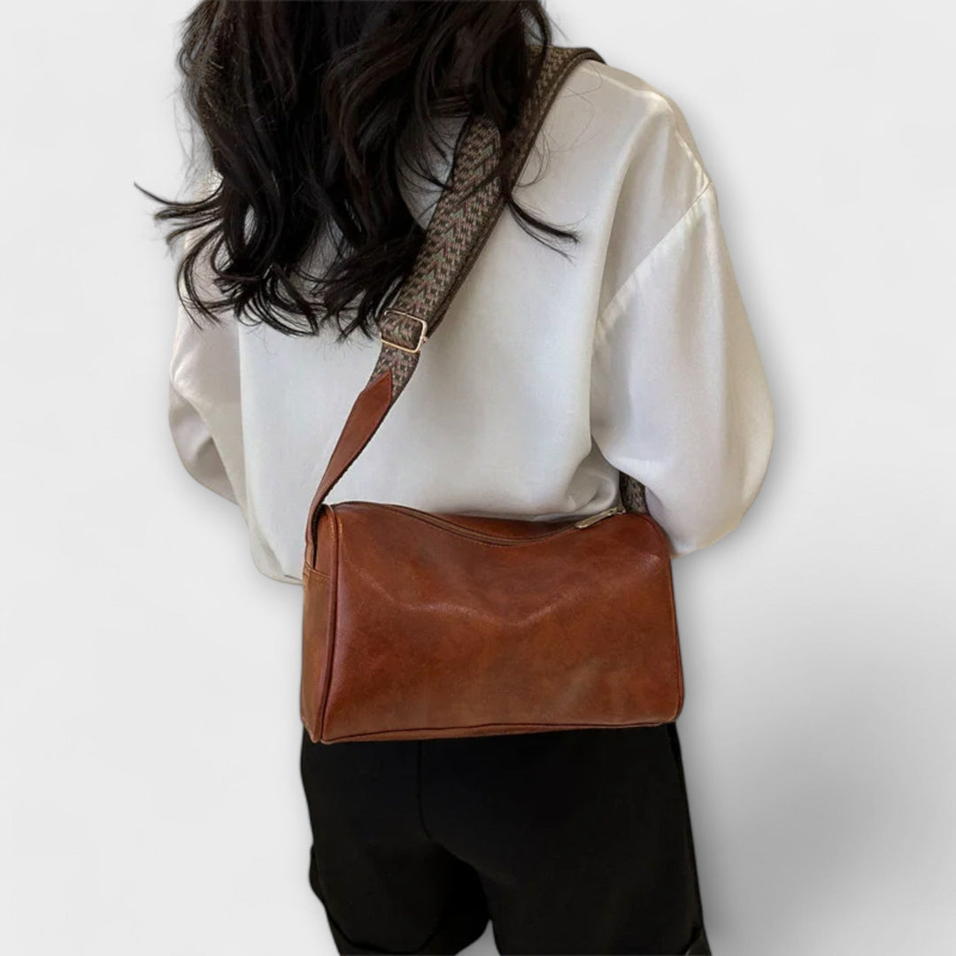 Inge - Vintage Olkalaukku