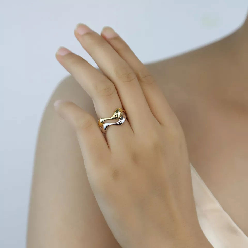 Carisseya | Aaltosormus 18K Kulta