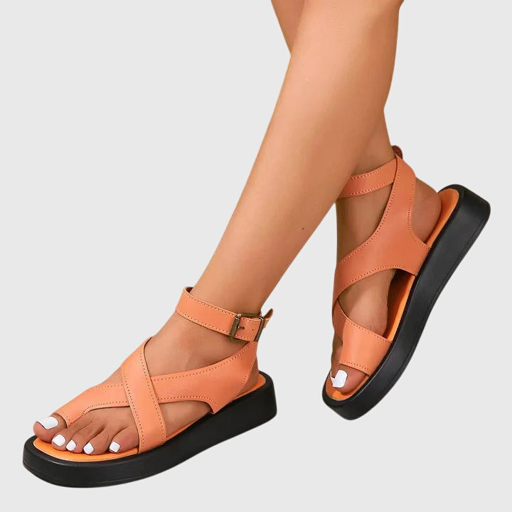 Tess™ | Ortodonttiset Sandalet