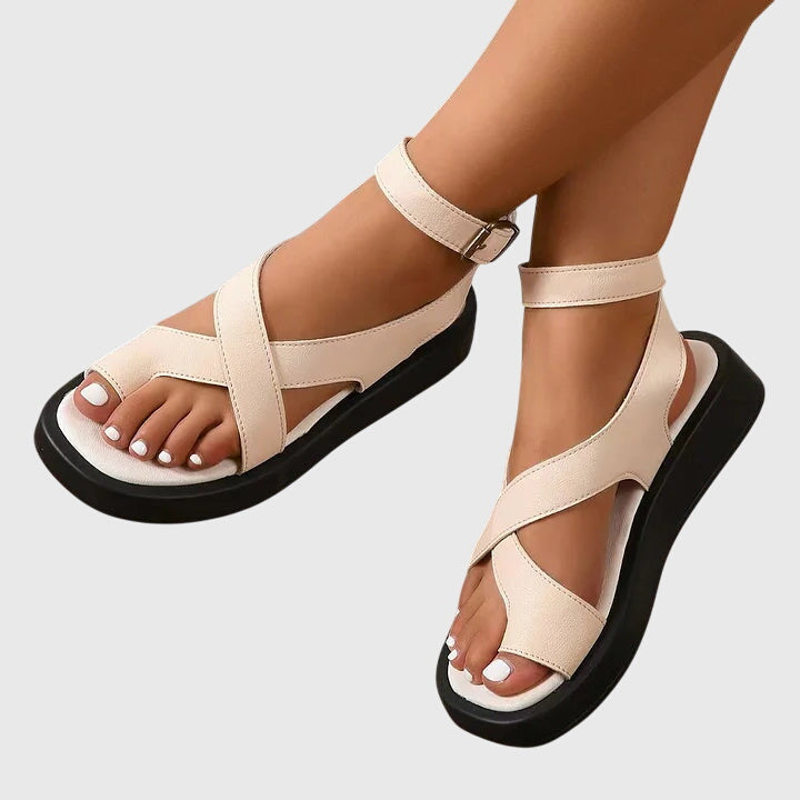 Tess™ | Ortodonttiset Sandalet