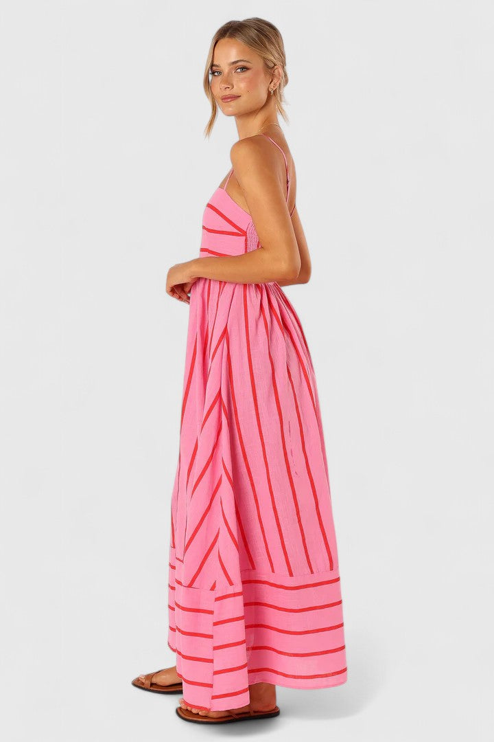 Ilyanthe | Tyylikäs Maxi Mekko