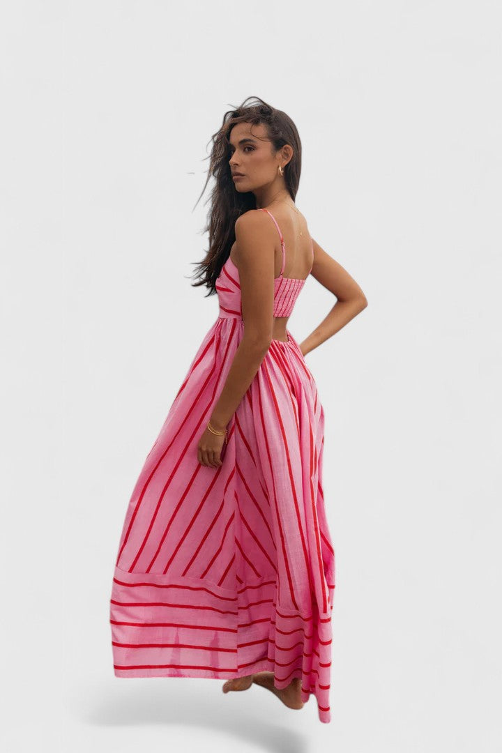 Ilyanthe | Tyylikäs Maxi Mekko